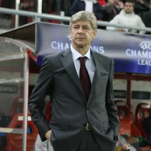 Arsene Wenger's Victory: Arsenal Triumphs Over Olympiacos 1-0 in UEFA Champions League, Athens 2009