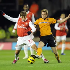 Arshavin's Brilliance: Arsenal Triumphs 2-0 over Wolverhampton in Premier League