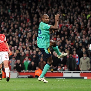 Arshavin's Determined Strike: Arsenal's 2-1 Lead Over Barcelona in the UEFA Champions League