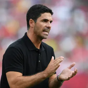 Arteta vs. Ten Hag: Showdown at MetLife Stadium - Arsenal vs. Manchester United (2023-24)