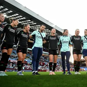 Aston Villa FC v Arsenal FC - Barclays Women's Super League Aston Villa FC v Arsenal FC - Barclays Women's Super League Aston Villa FC v Arsenal FC - Barclays Women's Super League Aston Villa FC v Arsenal FC - Barclays Women's Super League