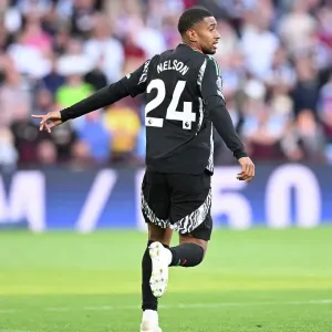 Aston Villa FC v Arsenal FC - Premier League