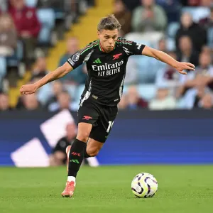 Aston Villa FC v Arsenal FC - Premier League