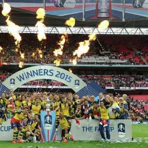 Season 2014-15 Framed Print Collection: Arsenal v Aston Villa - FA Cup Final 2015