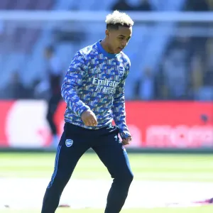 Aston Villa v Arsenal - Premier League Aston Villa v Arsenal - Premier League