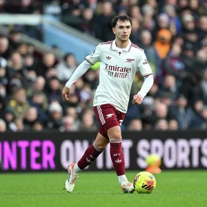 Aston Villa v Arsenal - Premier League
