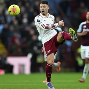 Aston Villa v Arsenal - Premier League