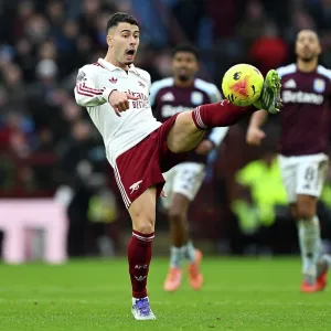 Aston Villa v Arsenal - Premier League