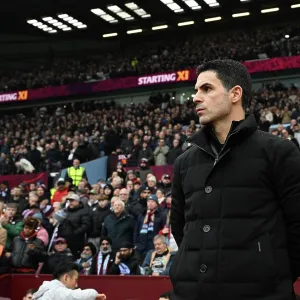 Aston Villa v Arsenal - Premier League