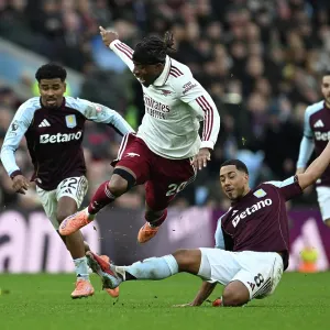 Aston Villa v Arsenal - Premier League