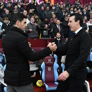 Aston Villa v Arsenal - Premier League