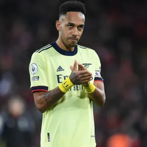 Aubameyang Applauds Arsenal Fans at Anfield: Liverpool vs Arsenal, 2021-22 Premier League