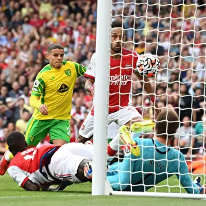 Aubameyang Scores the Winner: Arsenal Defeats Norwich City in the 2021-22 Premier League