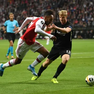 Aubameyang vs. Hinteregger: Clash in the Europa League between Eintracht Frankfurt and Arsenal FC Aubameyang vs. Hinteregger: Clash in the Europa League between Eintracht Frankfurt and Arsenal FC