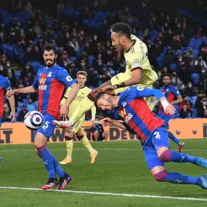 Aubameyang vs. Ward: Intense Clash in Crystal Palace vs. Arsenal Premier League Match