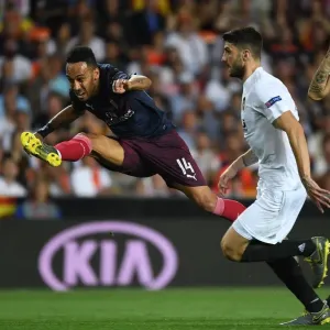 Aubameyang's Dramatic Goal: Arsenal Reach Europa League Final vs Valencia Aubameyang's Dramatic Goal: Arsenal Reach Europa League Final vs Valencia