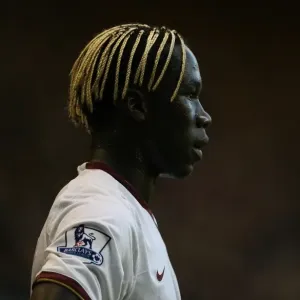 Bacary Sagna in Action: The Unforgettable 1:1 Stalemate between Liverpool and Arsenal, Barclays Premier League, 2022 Bacary Sagna in Action: The Unforgettable 1:1 Stalemate between Liverpool and Arsenal, Barclays Premier League, 2022