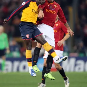 Bacary Sagna (Arsenal) Mirko Vucinic (Roma)