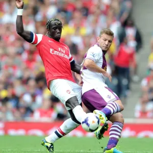 Bacary Sagna Outmaneuvers Andreas Weimann: Arsenal vs Aston Villa, Premier League 2013-14