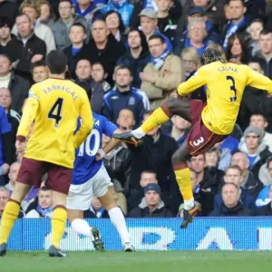 Bacary Sagna shoots past Everton goalkeeper Tim Howard to score the first Arsenal goal