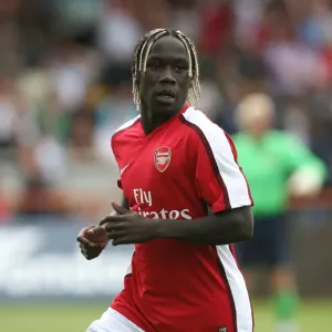 Bacary Sagna's Breakthrough: Arsenal's Pre-Season Triumph over Barnet (2008) Bacary Sagna's Breakthrough: Arsenal's Pre-Season Triumph over Barnet (2008)