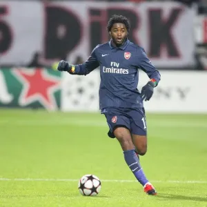 Battle at DSB Stadium: Arsenal vs. AZ Alkmaar - Alex Song's Fight in the 2009 UEFA Champions League Battle at DSB Stadium: Arsenal vs. AZ Alkmaar - Alex Song's Fight in the 2009 UEFA Champions League