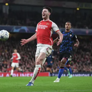 Battle in Group B: Declan Rice Fights for Arsenal's Victory over Sevilla in the 2023/24 UEFA Champions League