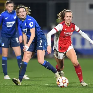 Battle in Group C: Arsenal WFC vs. 1899 Hoffenheim - UEFA Women's Champions League Battle in Group C: Arsenal WFC vs. 1899 Hoffenheim - UEFA Women's Champions League