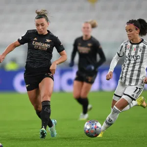 Battle in Group C: Juventus vs. Arsenal - UEFA Women's Champions League Battle in Group C: Juventus vs. Arsenal - UEFA Women's Champions League