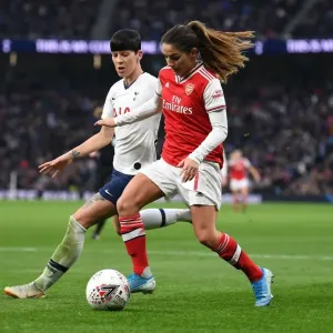 Battle of the London Rivals: Tottenham vs Arsenal - FA Womens Super League Clash Battle of the London Rivals: Tottenham vs Arsenal - FA Womens Super League Clash