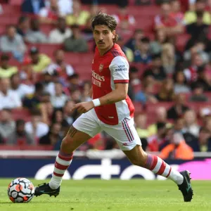 The Battle of the Minds: Hector Bellerin's Unwavering Concentration at the Emirates - Arsenal vs Chelsea Pre-Season Clash The Battle of the Minds: Hector Bellerin's Unwavering Concentration at the Emirates - Arsenal vs Chelsea Pre-Season Clash