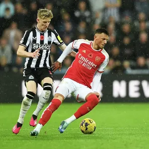Battle for Possession: Newcastle United vs. Arsenal FC - Premier League 2023-24