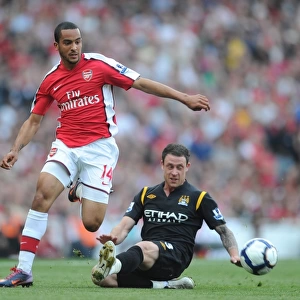 The Battle of the Wings: Walcott vs. Bridge - A Scoreless Stalemate in the Arsenal-Manchester City Clash, FA Premier League, 2010