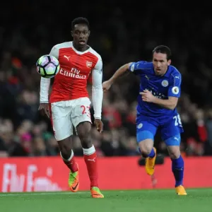 Battle of the Wings: Welbeck vs. Fuchs - Arsenal vs. Leicester City Clash Battle of the Wings: Welbeck vs. Fuchs - Arsenal vs. Leicester City Clash