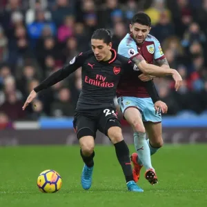 Bellerin vs Brady: Intense Battle at Turf Moor - Burnley vs Arsenal, Premier League 2017-18
