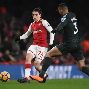 Bellerin vs Danilo: Intense Battle at the Emirates - Arsenal vs Manchester City, Premier League 2017-18