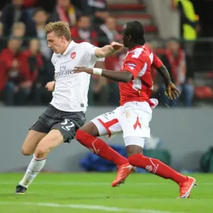 Bendtner Scores First Arsenal Goal Against Standard Liege, 3-2 Win in Champions League Bendtner Scores First Arsenal Goal Against Standard Liege, 3-2 Win in Champions League