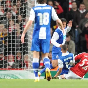 Bendtner Stuns Porto: First Arsenal Goal in 5-0 UEFA Champions League Victory Bendtner Stuns Porto: First Arsenal Goal in 5-0 UEFA Champions League Victory
