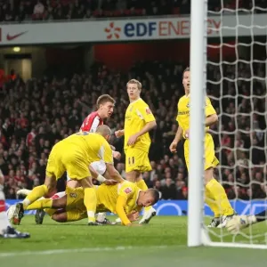 Bendtner's Brilliant Header: Arsenal's 4-0 FA Cup Victory over Cardiff Bendtner's Brilliant Header: Arsenal's 4-0 FA Cup Victory over Cardiff