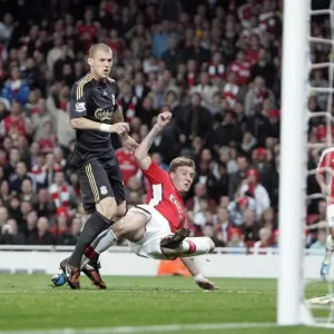 Bendtner's Brilliant Strike: Arsenal's 2-1 Victory Over Liverpool in Carling Cup Bendtner's Brilliant Strike: Arsenal's 2-1 Victory Over Liverpool in Carling Cup