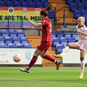 Beth Mead Faces Off Against Megan Campbell: Liverpool vs. Arsenal in FA Womens Super League