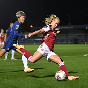 Beth Mead Faces Pressure from So-Yun Ji in Intense Chelsea Women vs Arsenal Women Continental Cup Clash