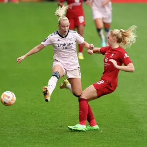 Beth Mead vs. Ceri Holland: A Battle for Supremacy in the FA Womens Super League - Liverpool FC vs. Arsenal