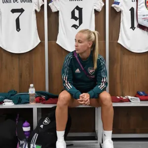 Beth Mead's Determined Focus: Arsenal Women Prepare for UWCL Quarterfinal Battle Against Paris Saint-Germain Beth Mead's Determined Focus: Arsenal Women Prepare for UWCL Quarterfinal Battle Against Paris Saint-Germain