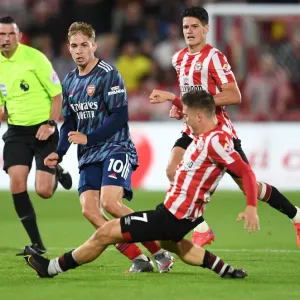 Brentford vs Arsenal: Emile Smith Rowe Faces Off Against Sergi Canos in Premier League Clash Brentford vs Arsenal: Emile Smith Rowe Faces Off Against Sergi Canos in Premier League Clash
