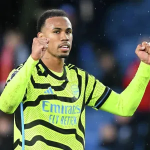 Brighton & Hove Albion v Arsenal FC - Premier League Brighton & Hove Albion v Arsenal FC - Premier League