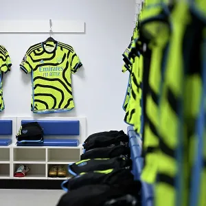 Brighton & Hove Albion v Arsenal FC - Premier League