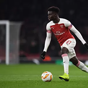 Bukayo Saka in Action: Arsenal's Young Star Shines in Europa League Match against Qarabag