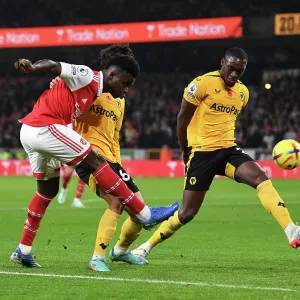 Bukayo Saka Faces Off Against Toti: Wolverhampton Wanderers vs. Arsenal FC, Premier League 2022-23