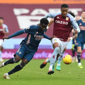 Bukayo Saka Fouled by Ezri Konsa in Aston Villa vs Arsenal Premier League Clash (2020-21)